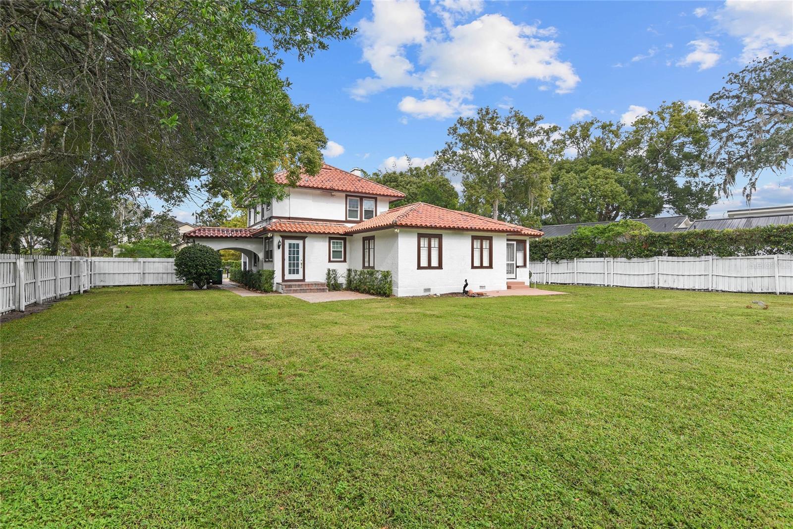 1310 Aloma Ave Property Photo 27