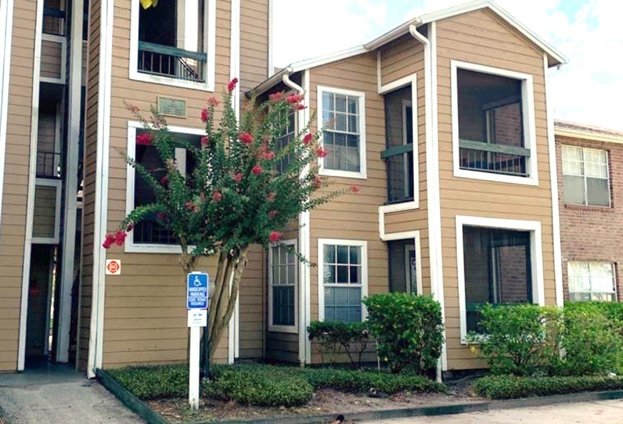 4301 Lizshire Ln #c211 Property Photo 1