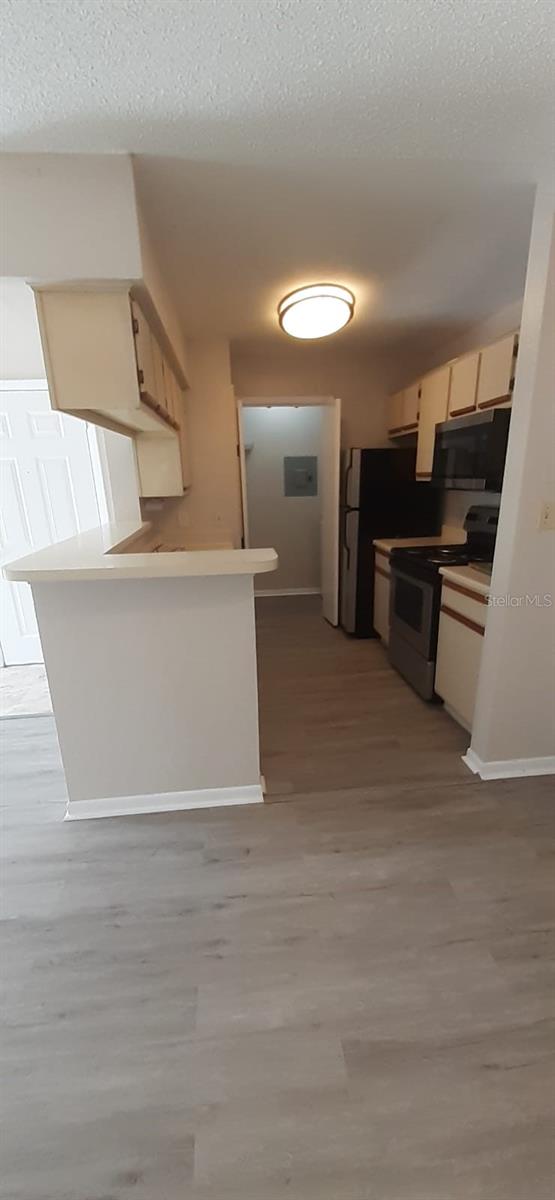 4301 Lizshire Ln #c211 Property Photo 8