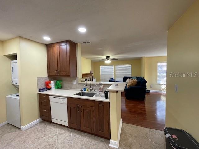 650 Youngstown Pkwy #215 Property Photo 9