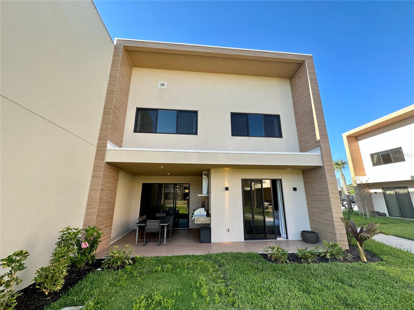 3082 Rockefeller Way #3082 Property Photo 2