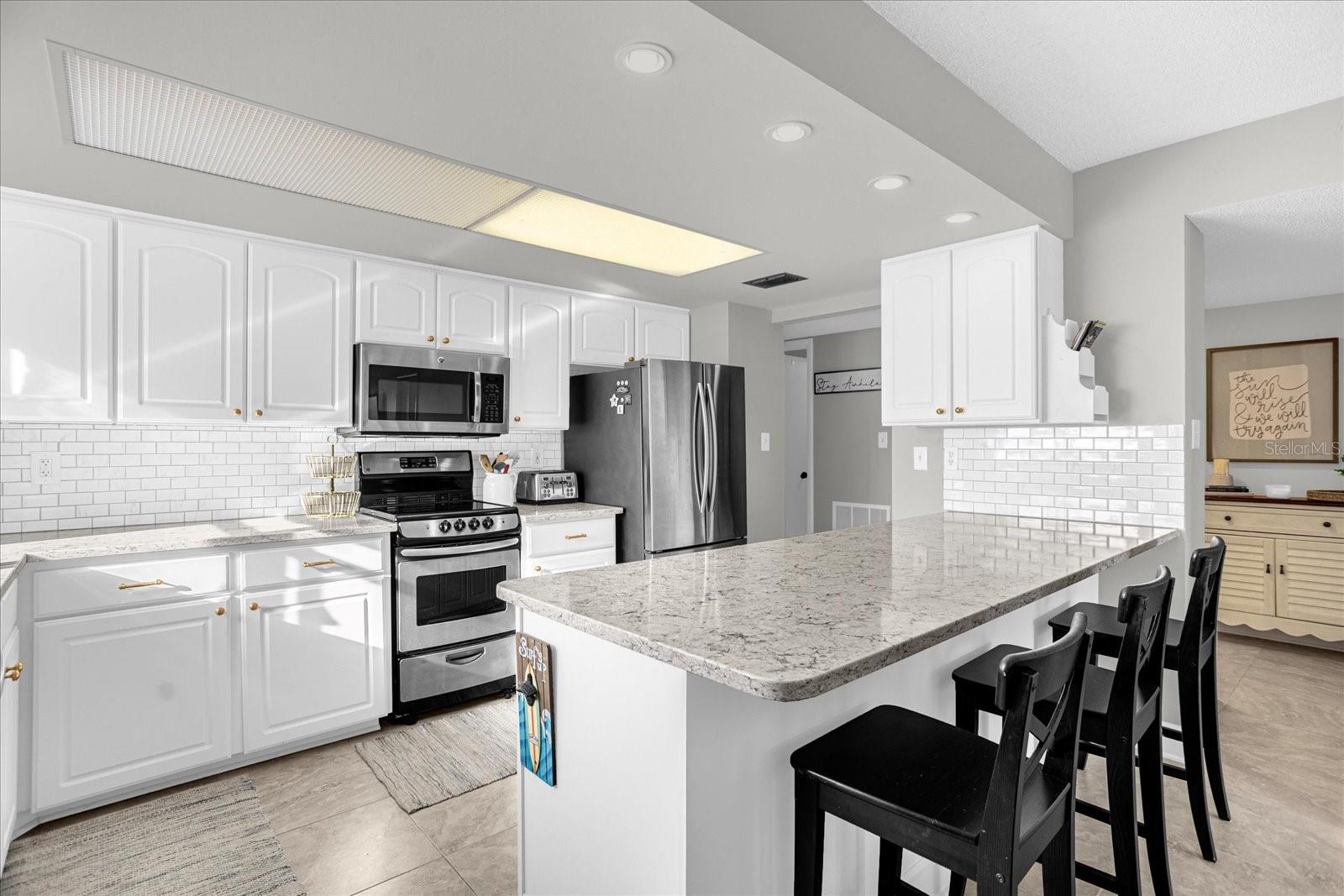 4445 S Atlantic Ave #606 Property Photo 6