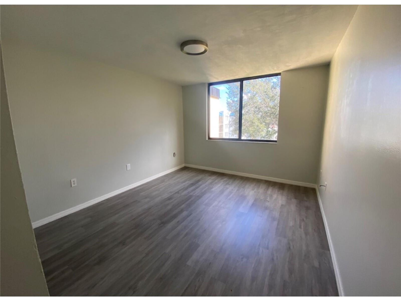 2424 W Tampa Bay Blvd #h103 Property Photo 9