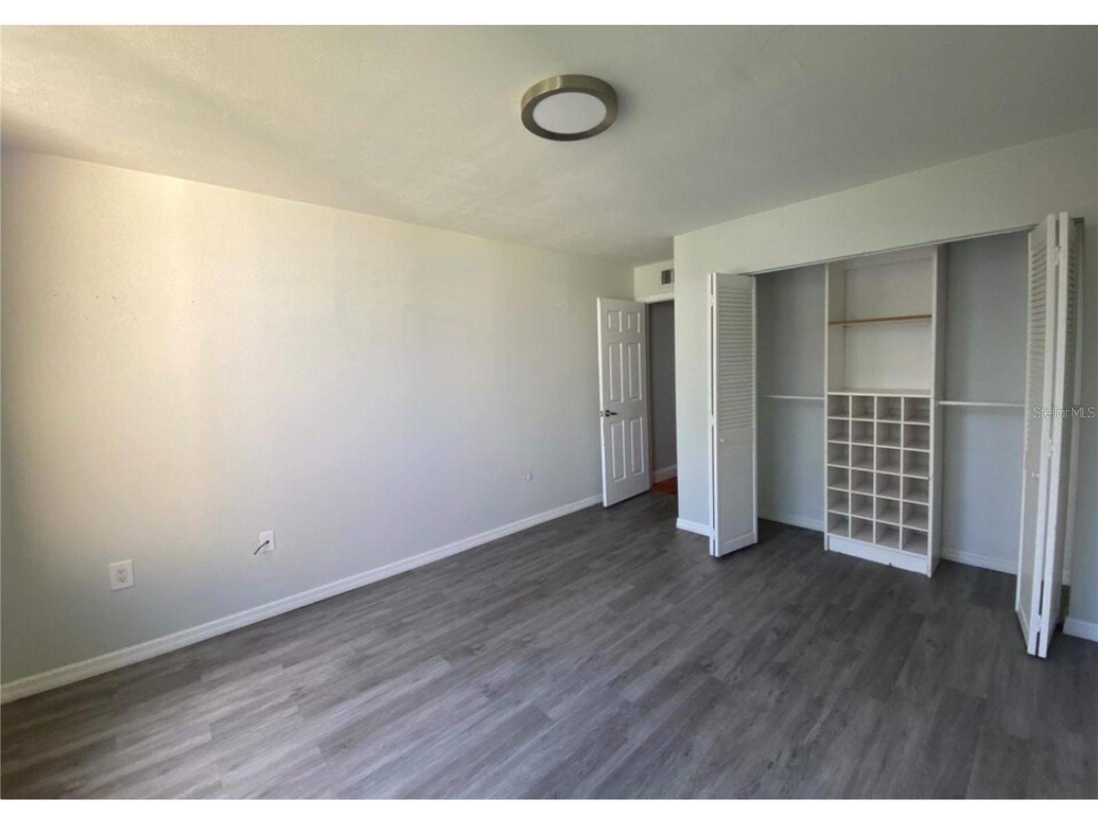 2424 W Tampa Bay Blvd #h103 Property Photo 10