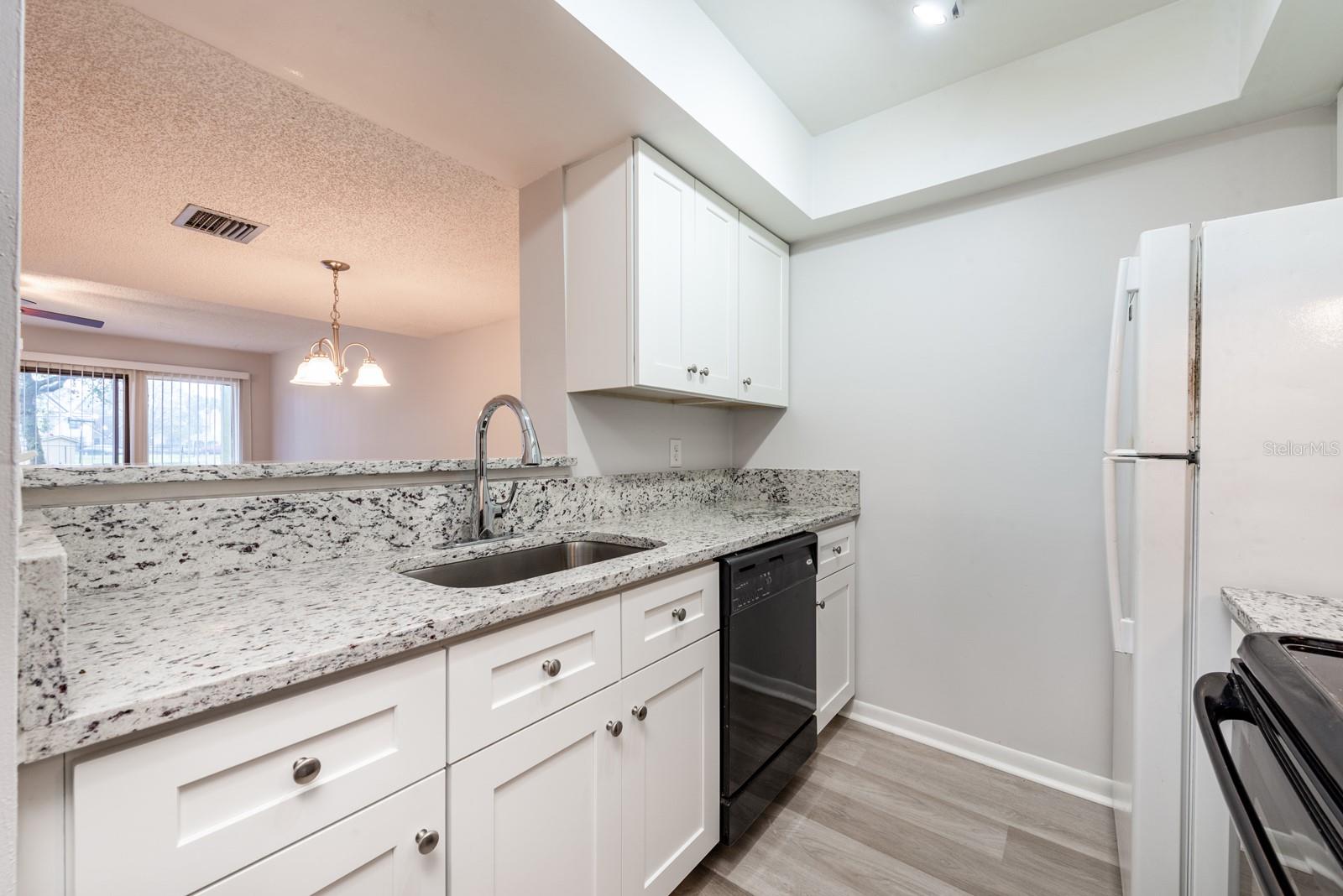 5089 Eaglesmere Dr #d09 Property Photo 6