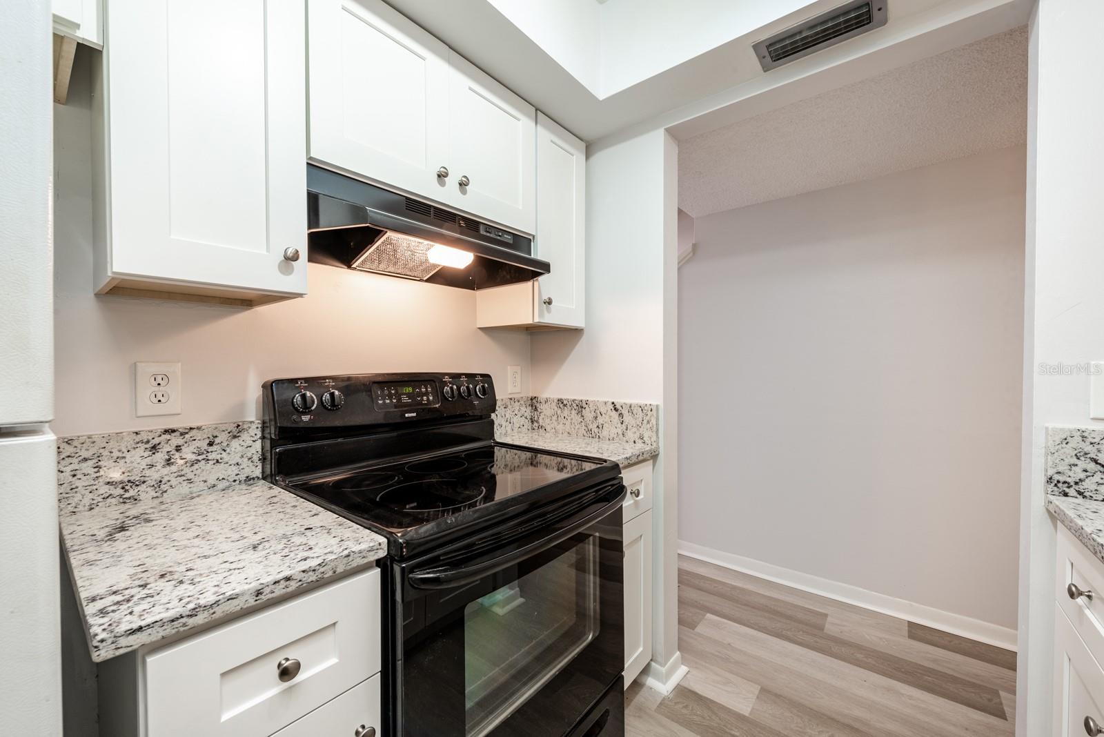 5089 Eaglesmere Dr #d09 Property Photo 7