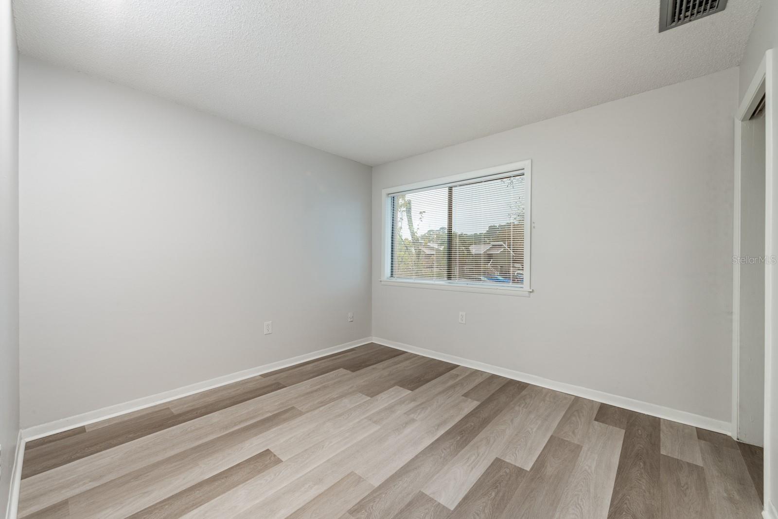 5089 Eaglesmere Dr #d09 Property Photo 29