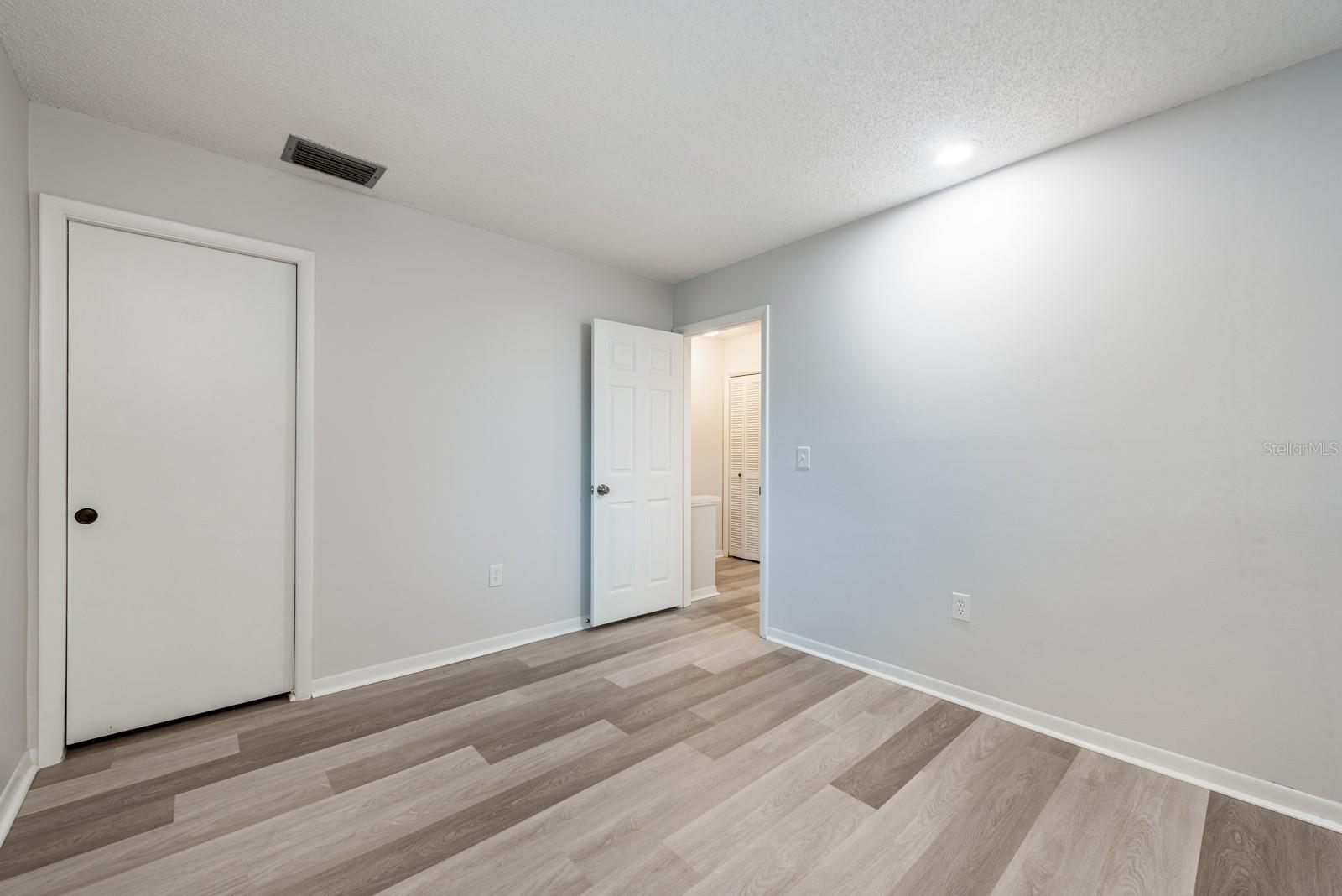 5089 Eaglesmere Dr #d09 Property Photo 31
