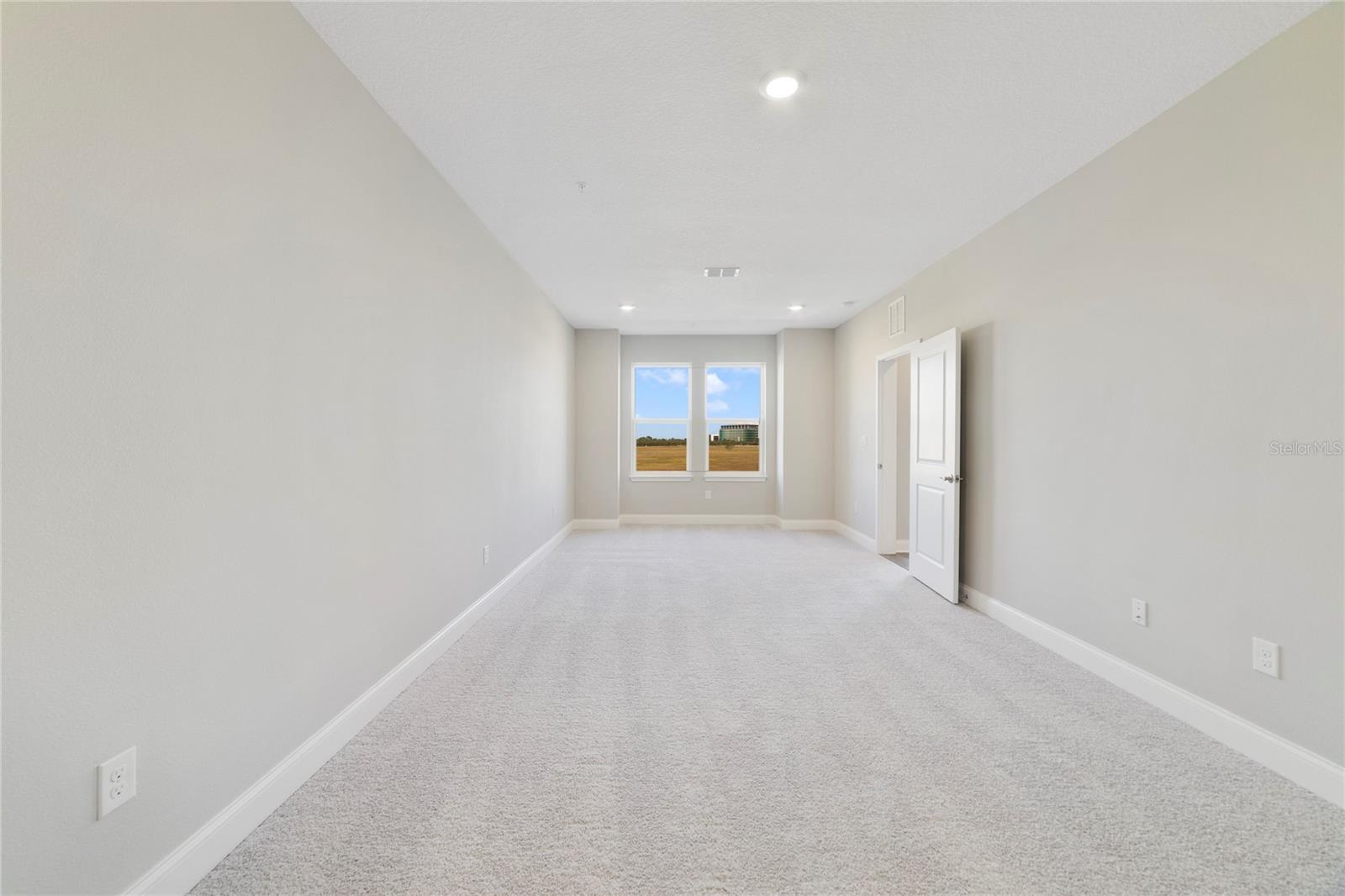 7521 Laureate Blvd #5304 Property Photo 7