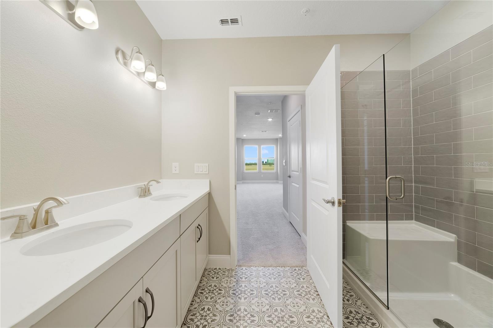 7521 Laureate Blvd #5304 Property Photo 9
