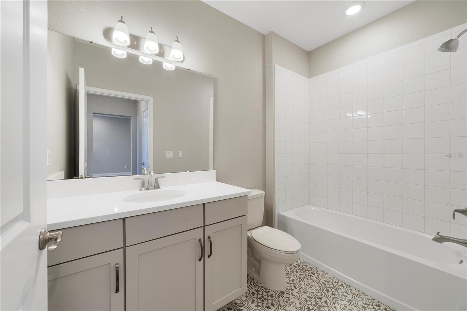 7521 Laureate Blvd #5304 Property Photo 10