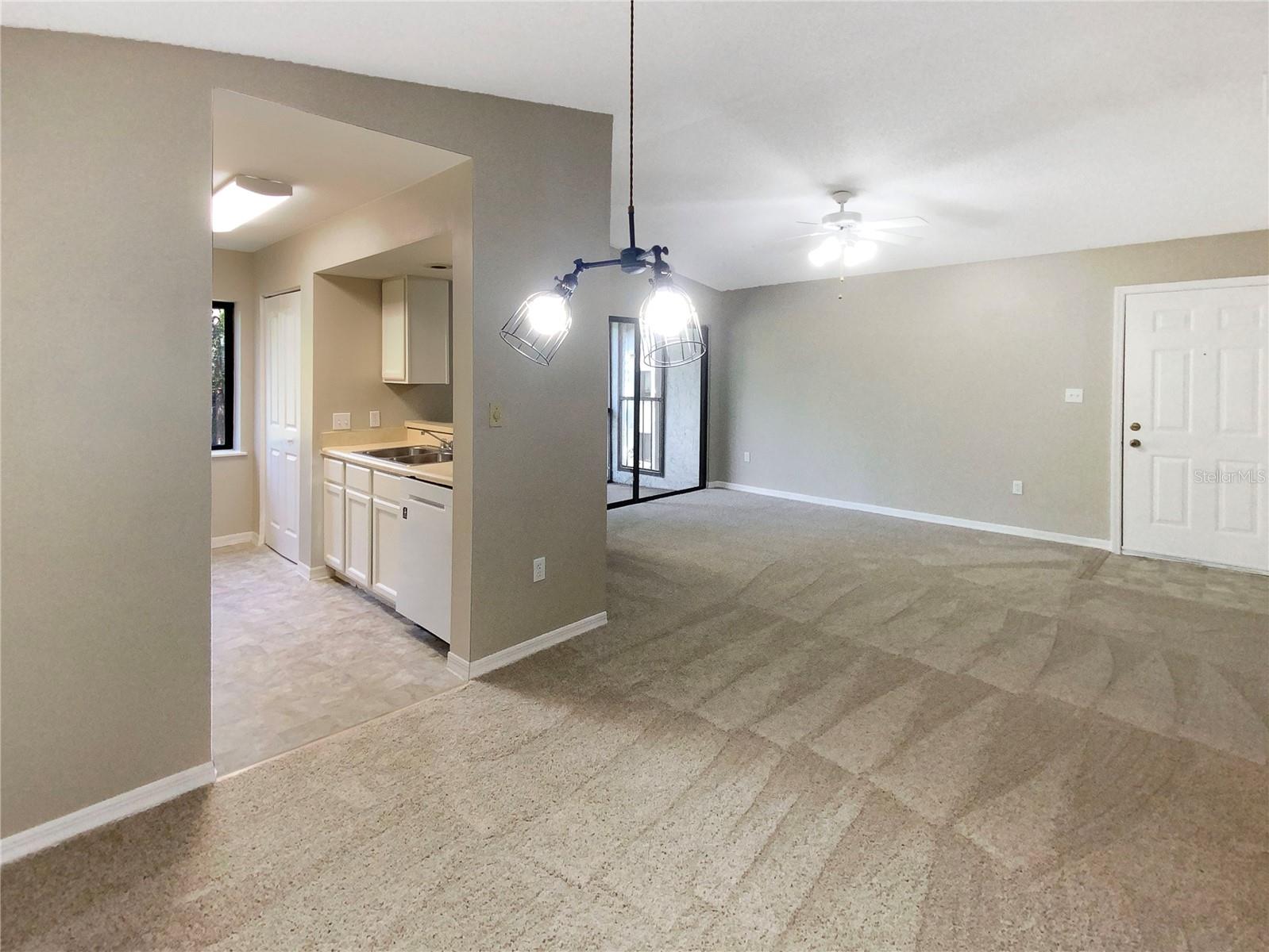 196 Riverbend Dr #204 Property Photo 12