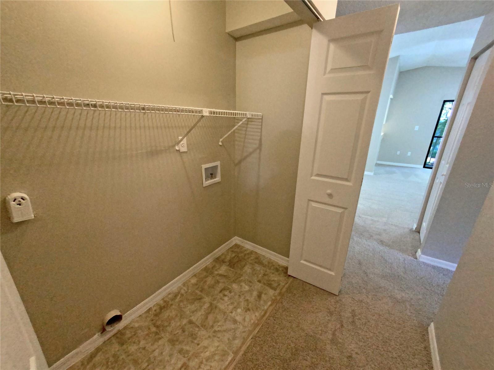 196 Riverbend Dr #204 Property Photo 21