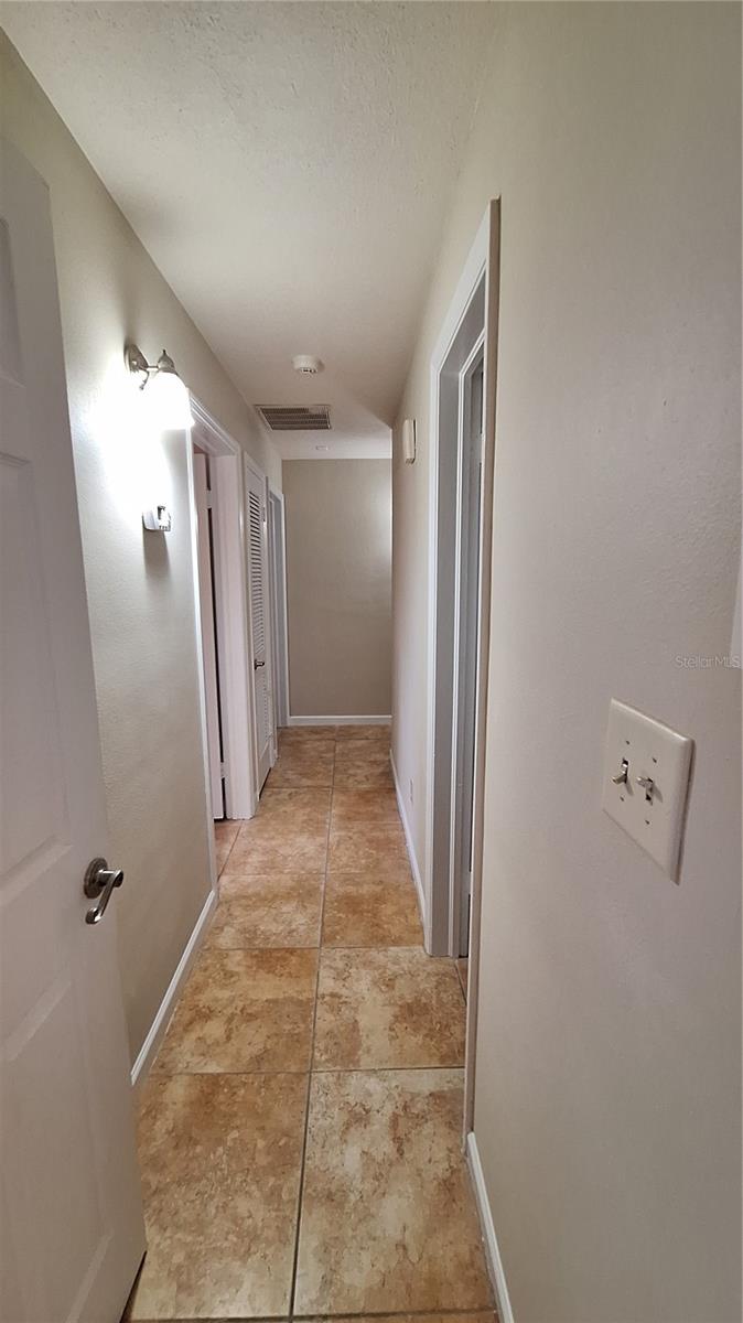 1030 Gregory Dr Property Photo 13
