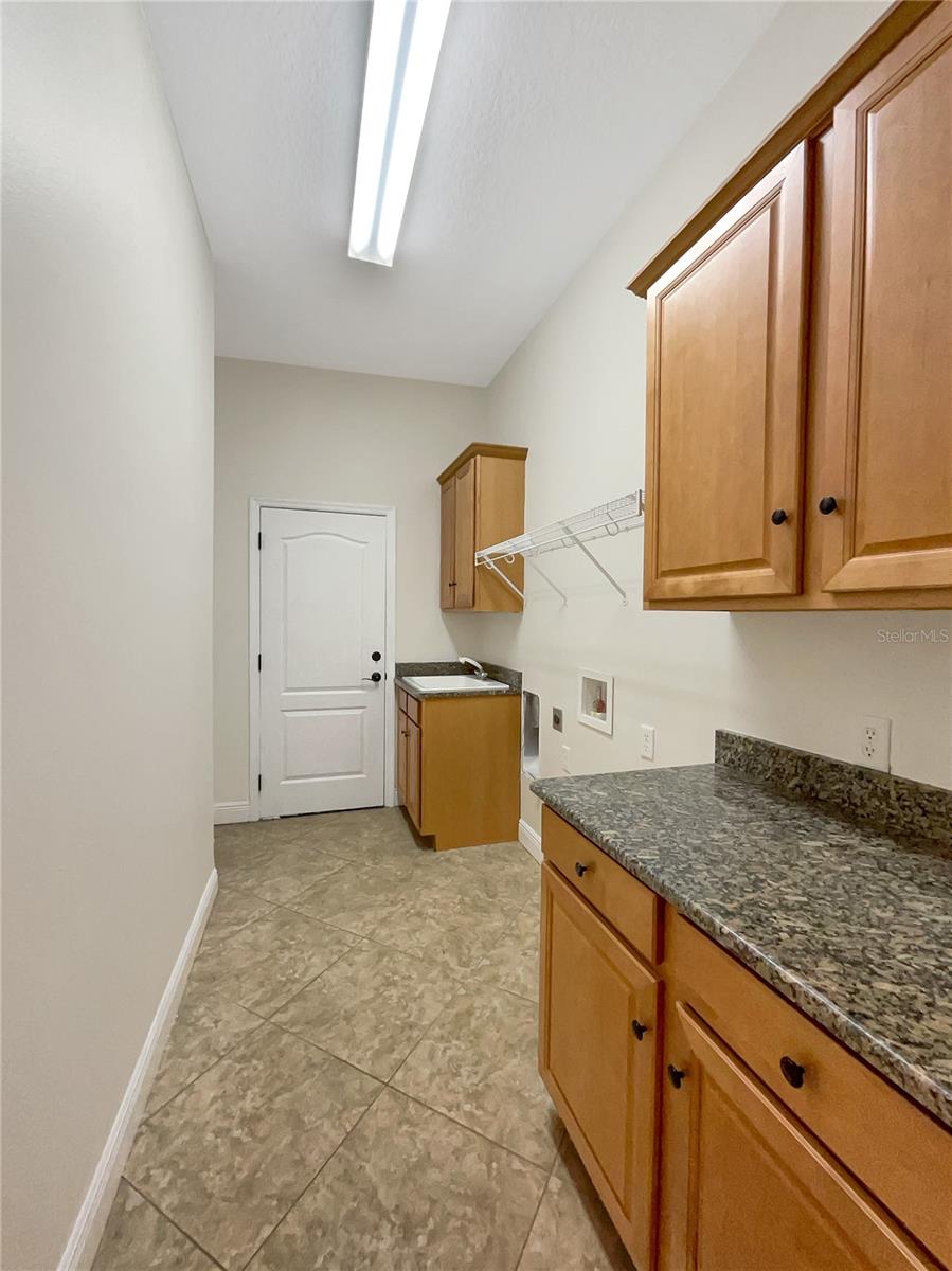 2513 Andrea Lynn Dr Property Photo 27