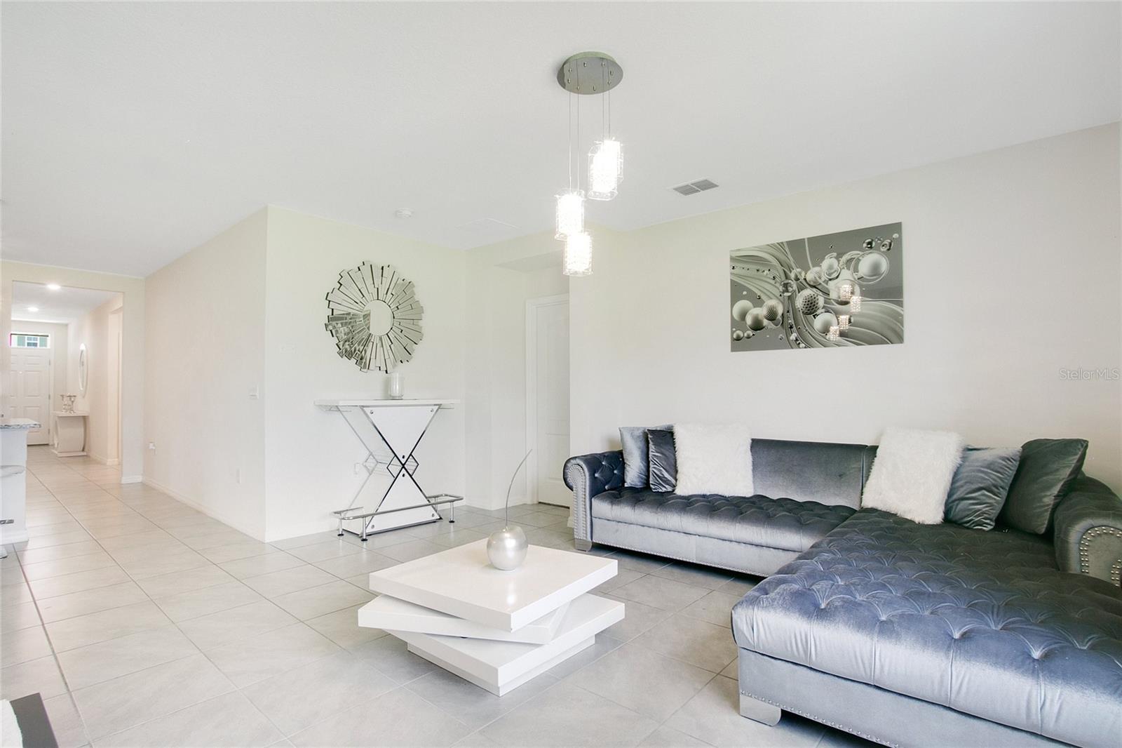 1157 Torrente Ln Property Photo 3