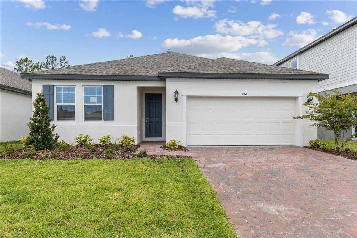 352 Birkdale Dr Property Photo 1