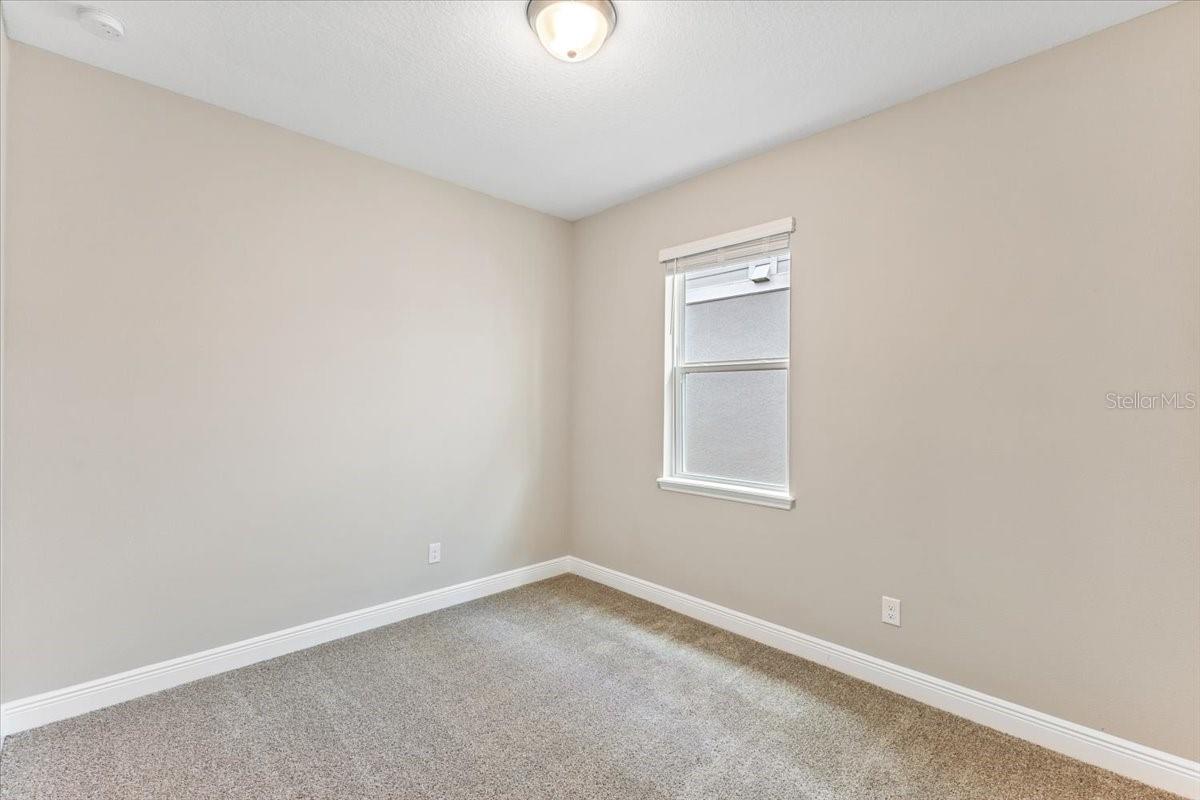 352 Birkdale Dr Property Photo 8