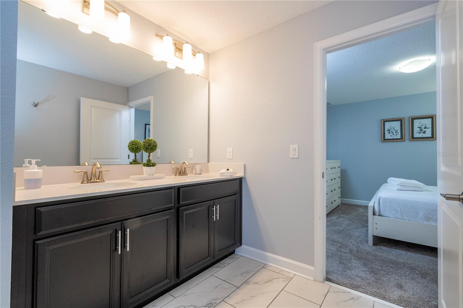 8868 Cabot Cliffs Dr Property Photo 29