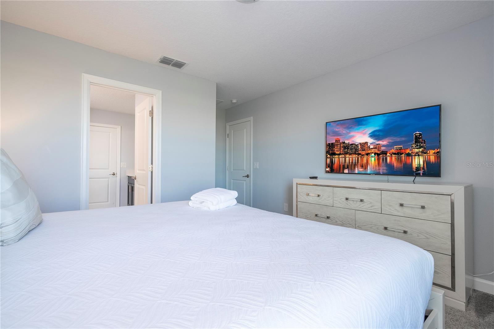8868 Cabot Cliffs Dr Property Photo 38