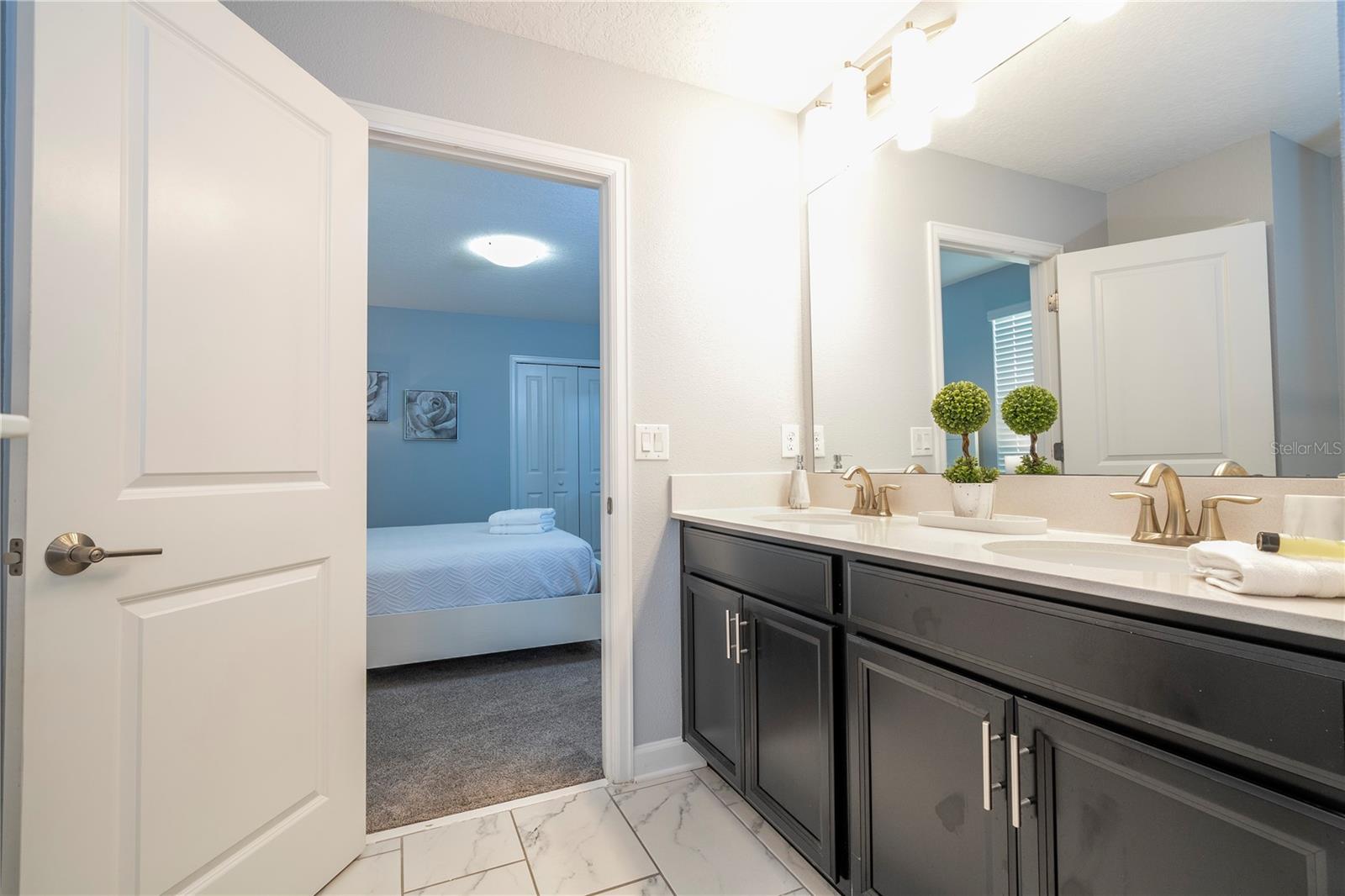 8868 Cabot Cliffs Dr Property Photo 45