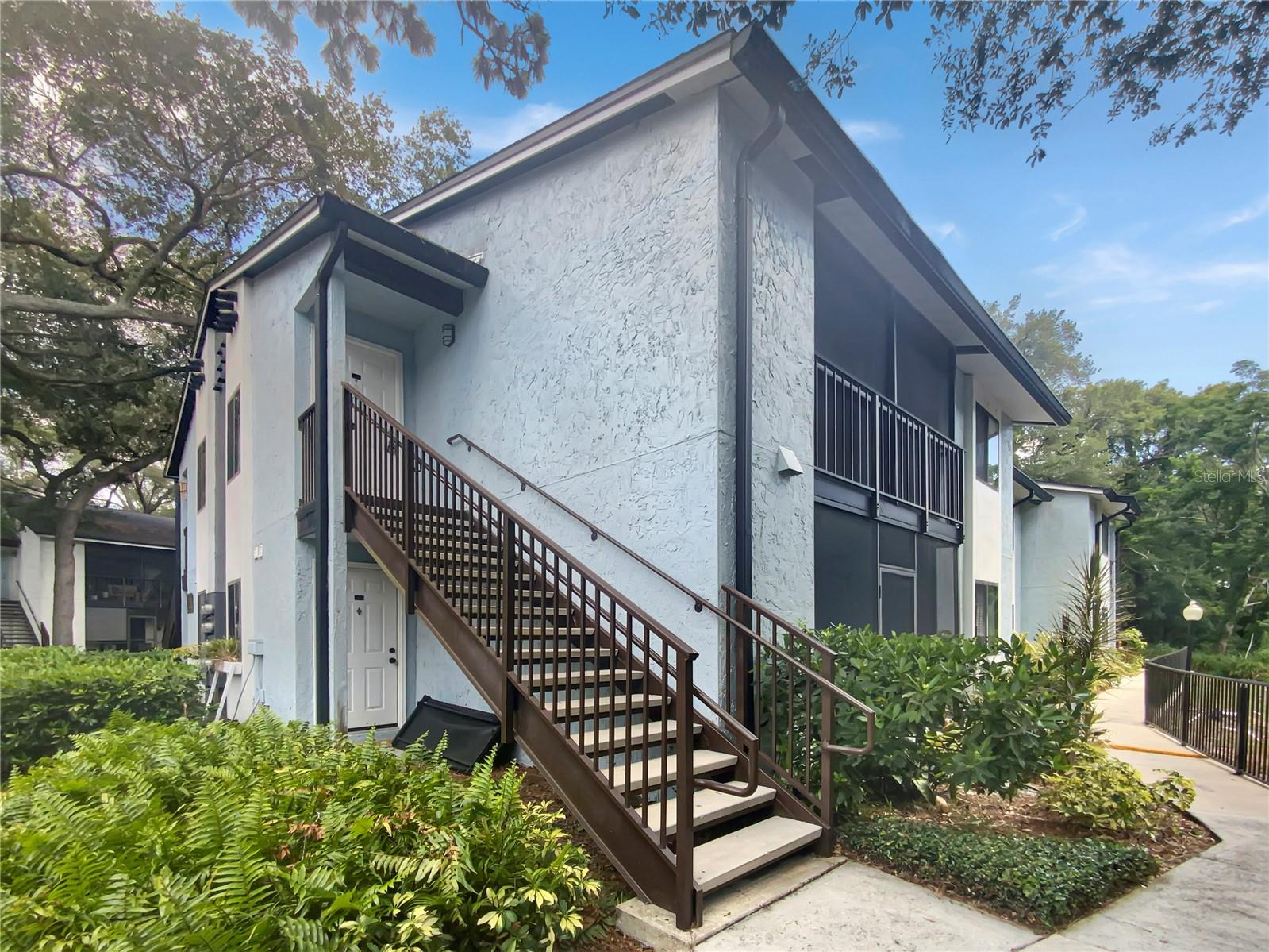 232 Riverbend Dr #201 Property Photo 1