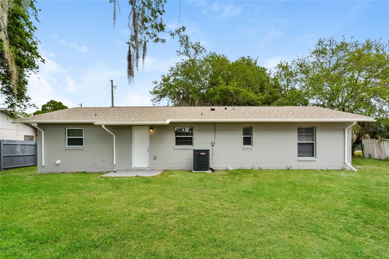 1289 E Harrison St Property Photo 16