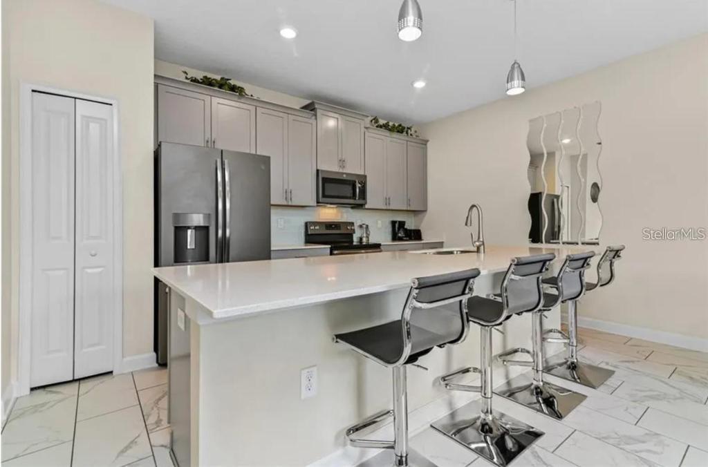 8984 Stinger Dr Property Photo 3