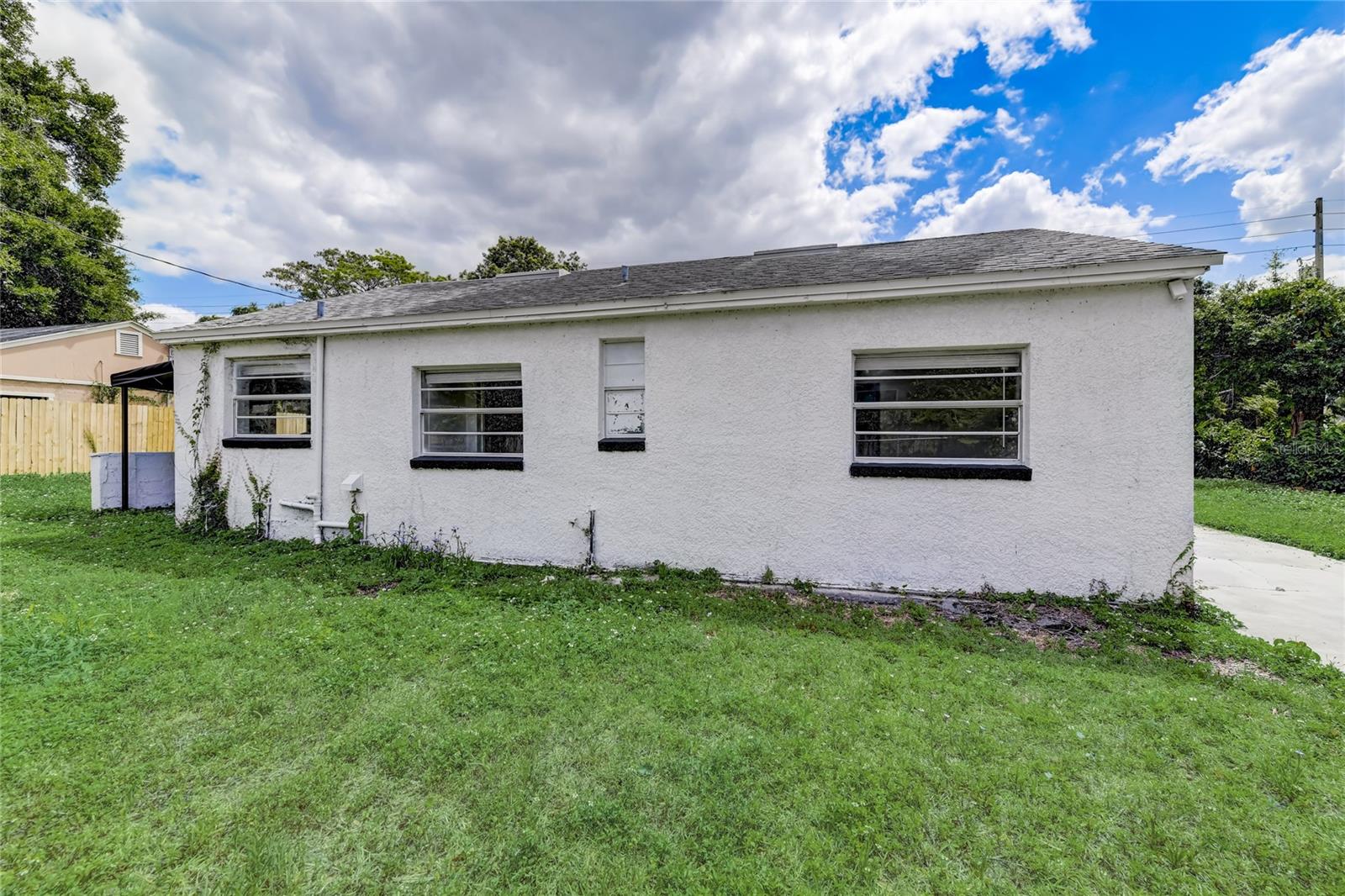 2600 S Crystal Lake Dr Property Photo 29