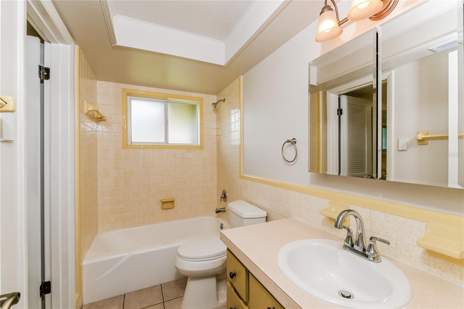 211 Se 45th St Property Photo 11