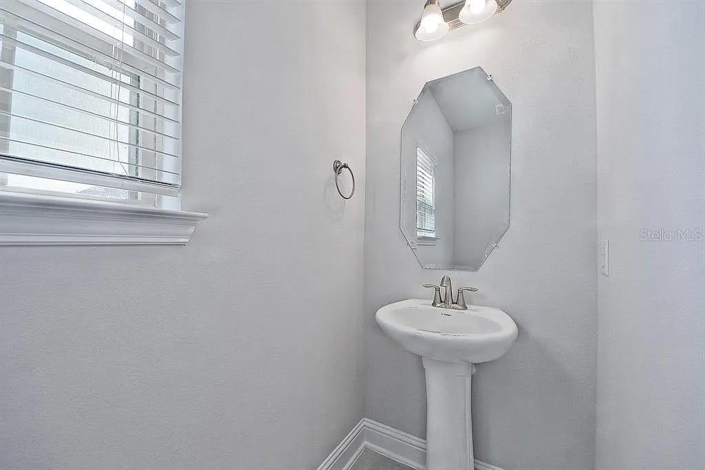7424 Bent Tree Loop Property Photo 2