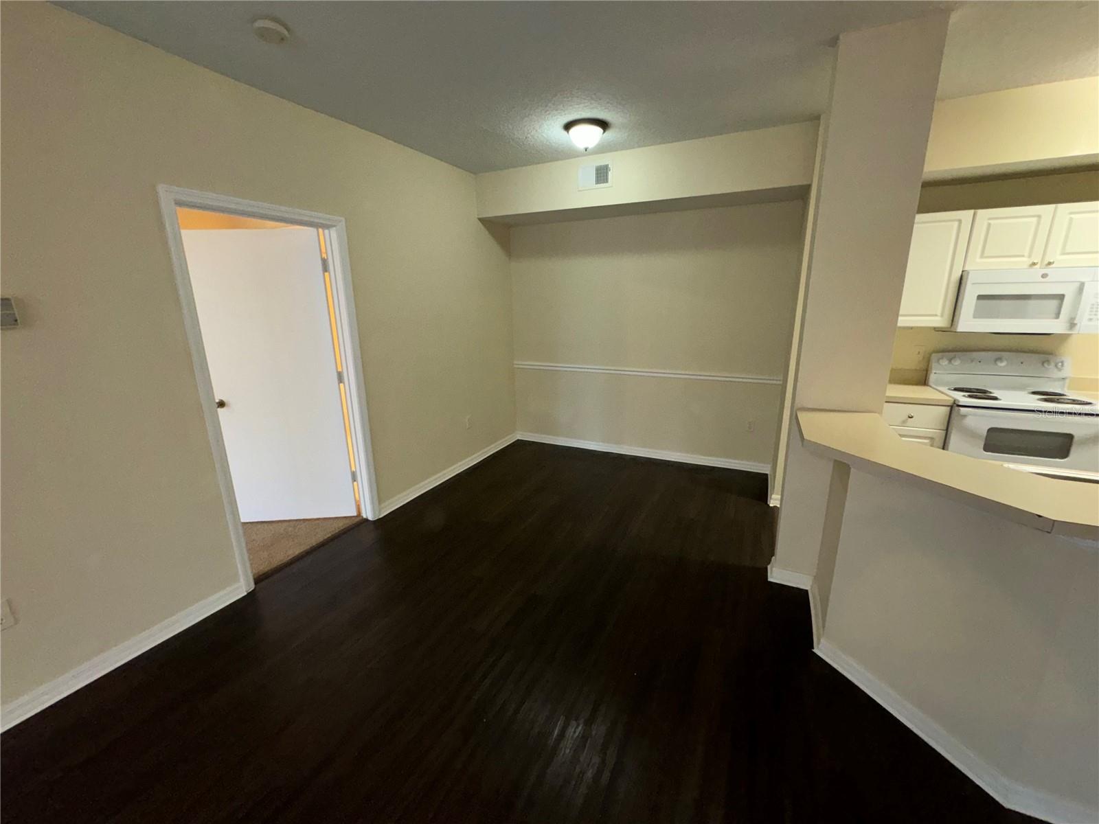 5560 Metrowest Blvd #3-204 Property Photo 6