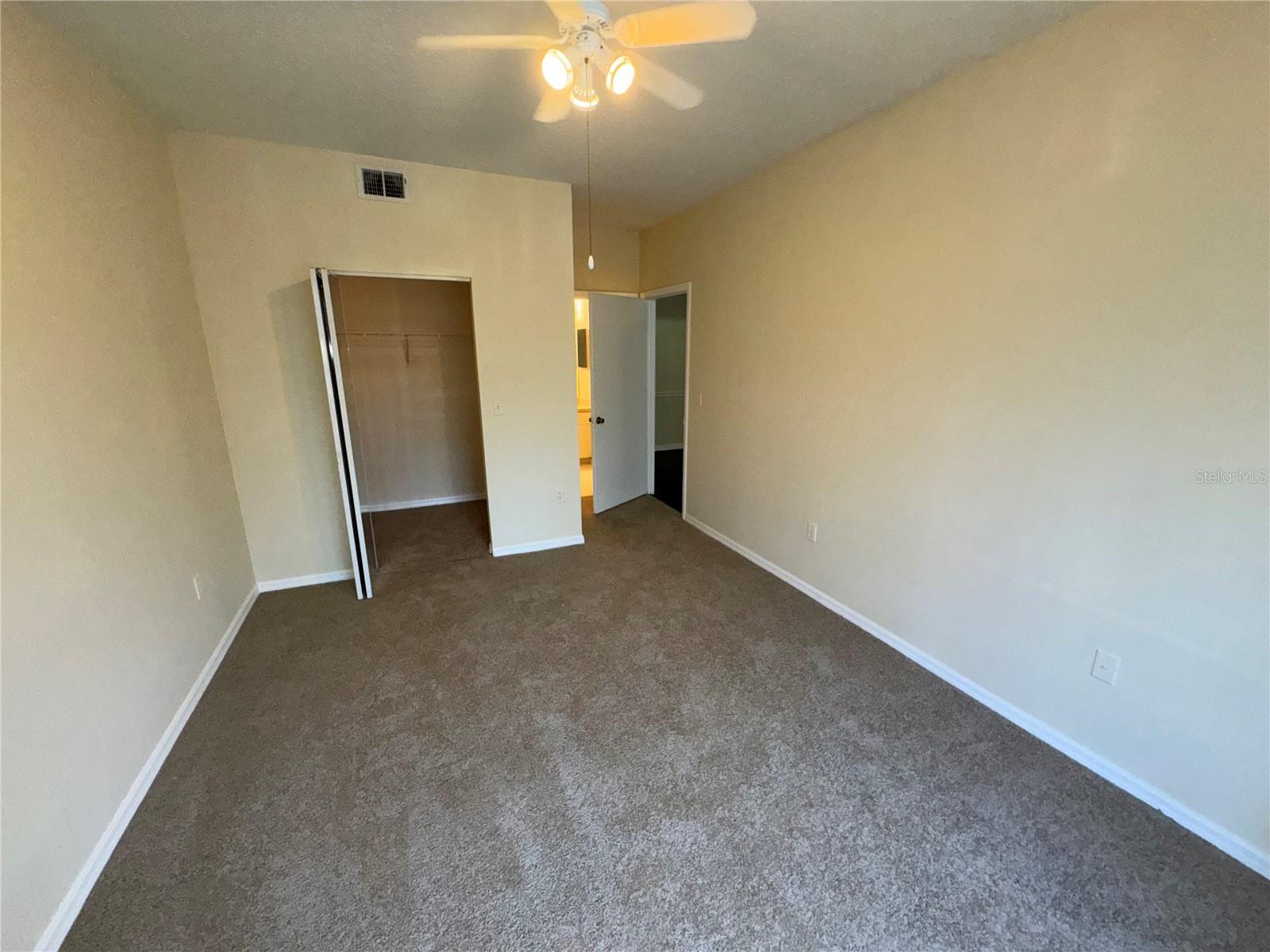 5560 Metrowest Blvd #3-204 Property Photo 10