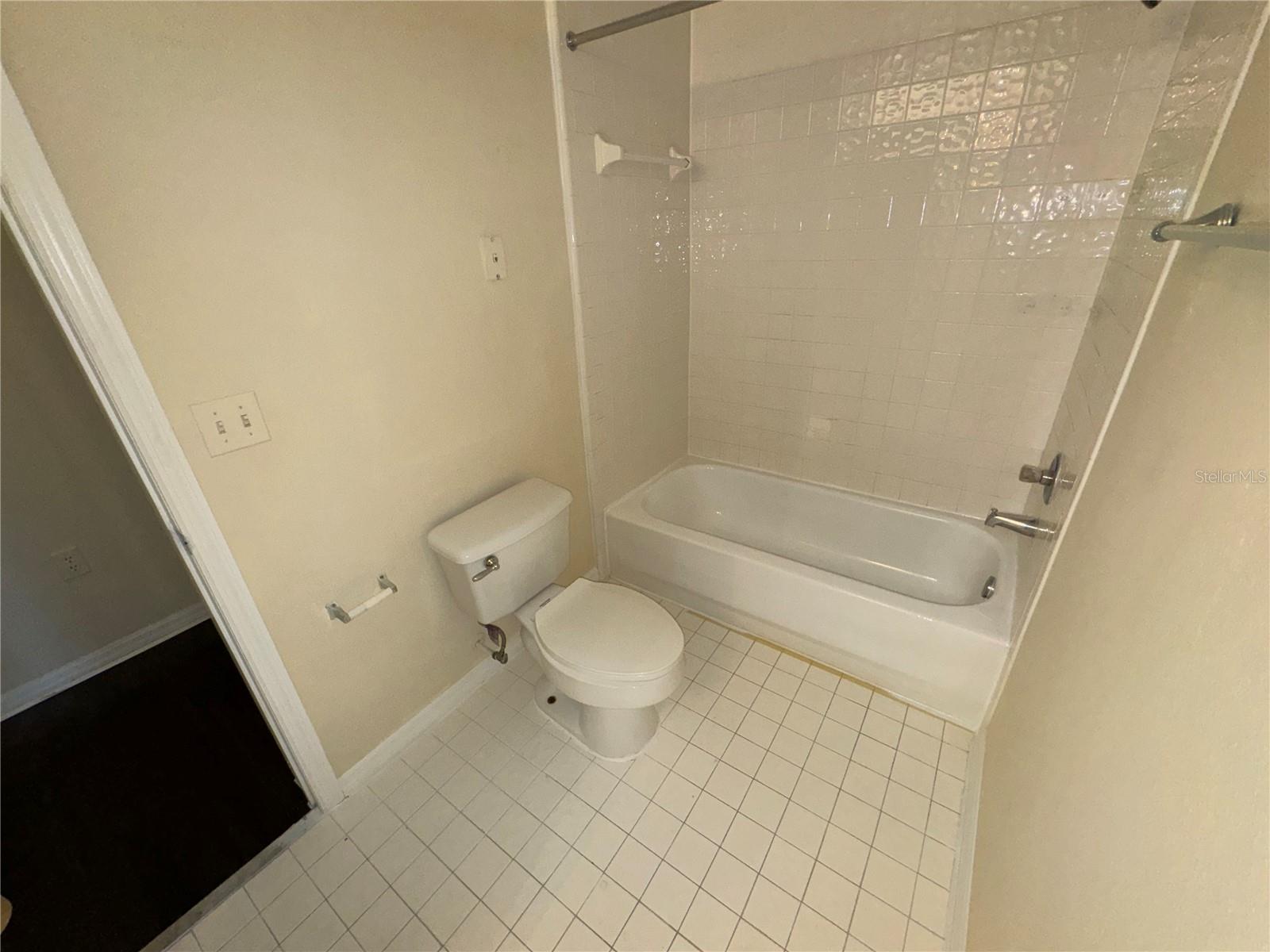 5560 Metrowest Blvd #3-204 Property Photo 15