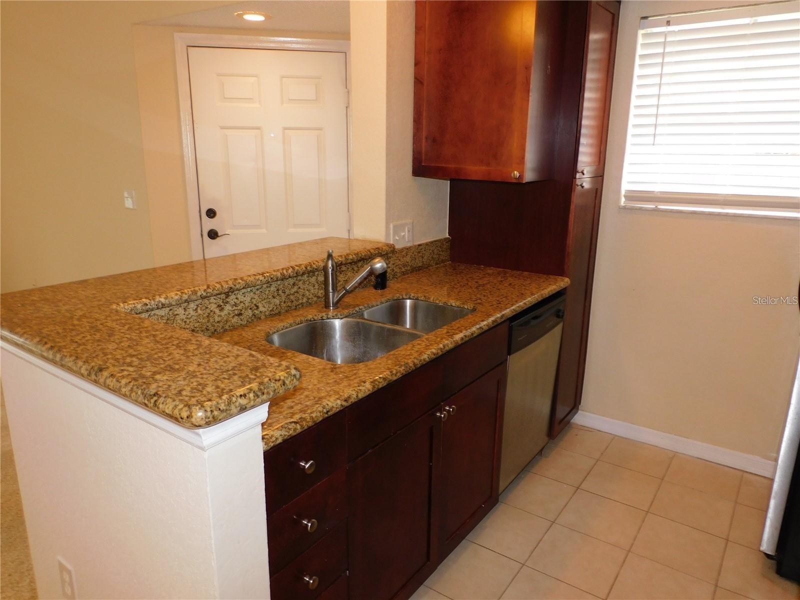 5152 Conroy Rd #28 Property Photo 5