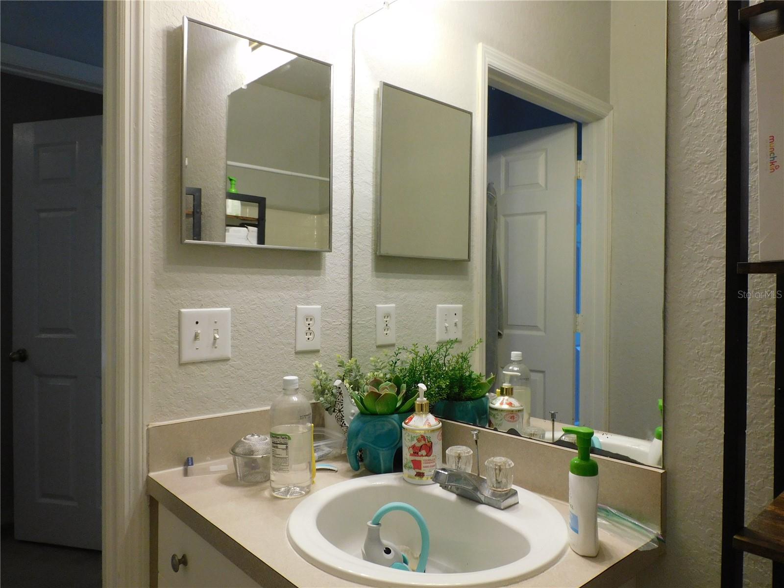 824 Grand Regency Pt #102 Property Photo 24