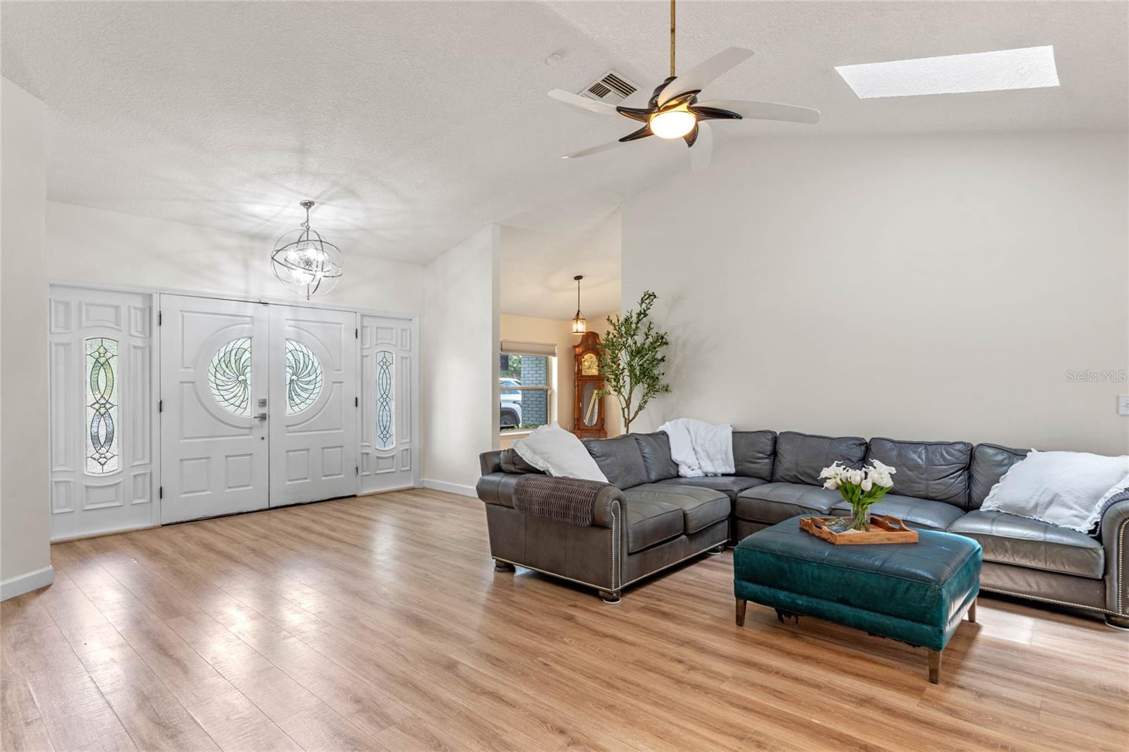 5929 Cedar Pine Dr Property Photo 10
