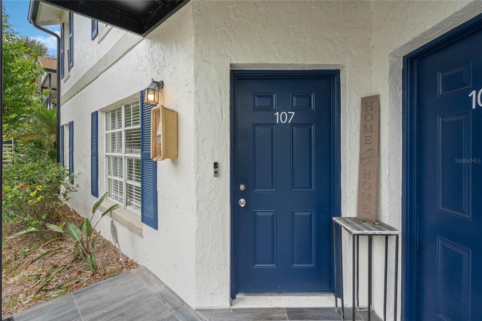 3651 N Goldenrod Rd #b107 Property Photo 3