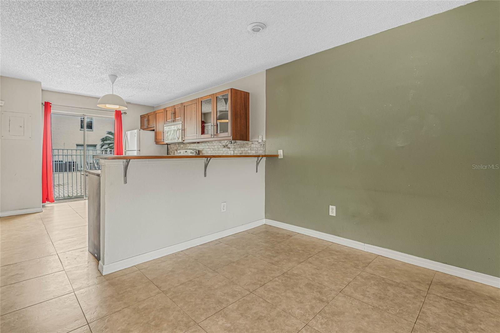 3651 N Goldenrod Rd #b107 Property Photo 8