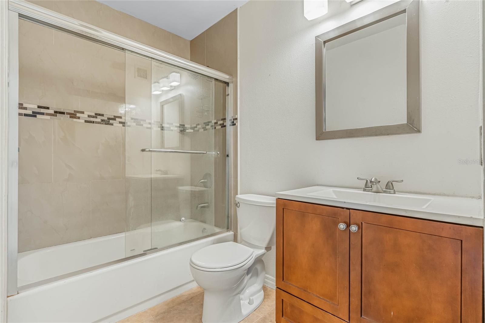 3651 N Goldenrod Rd #b107 Property Photo 15