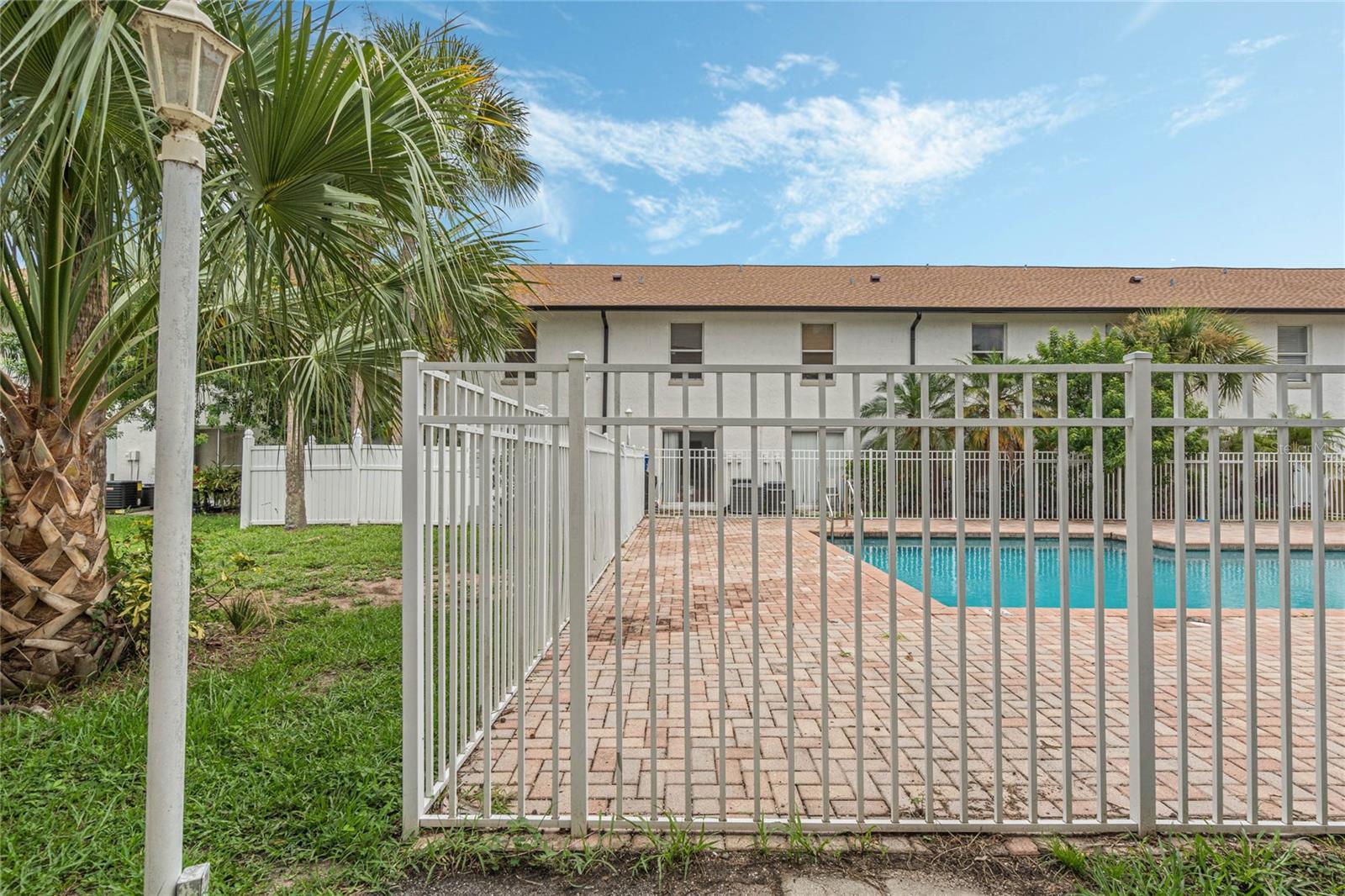 3651 N Goldenrod Rd #b107 Property Photo 22