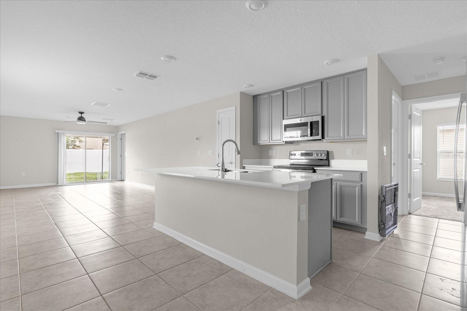 523 Patton Loop Property Photo 4