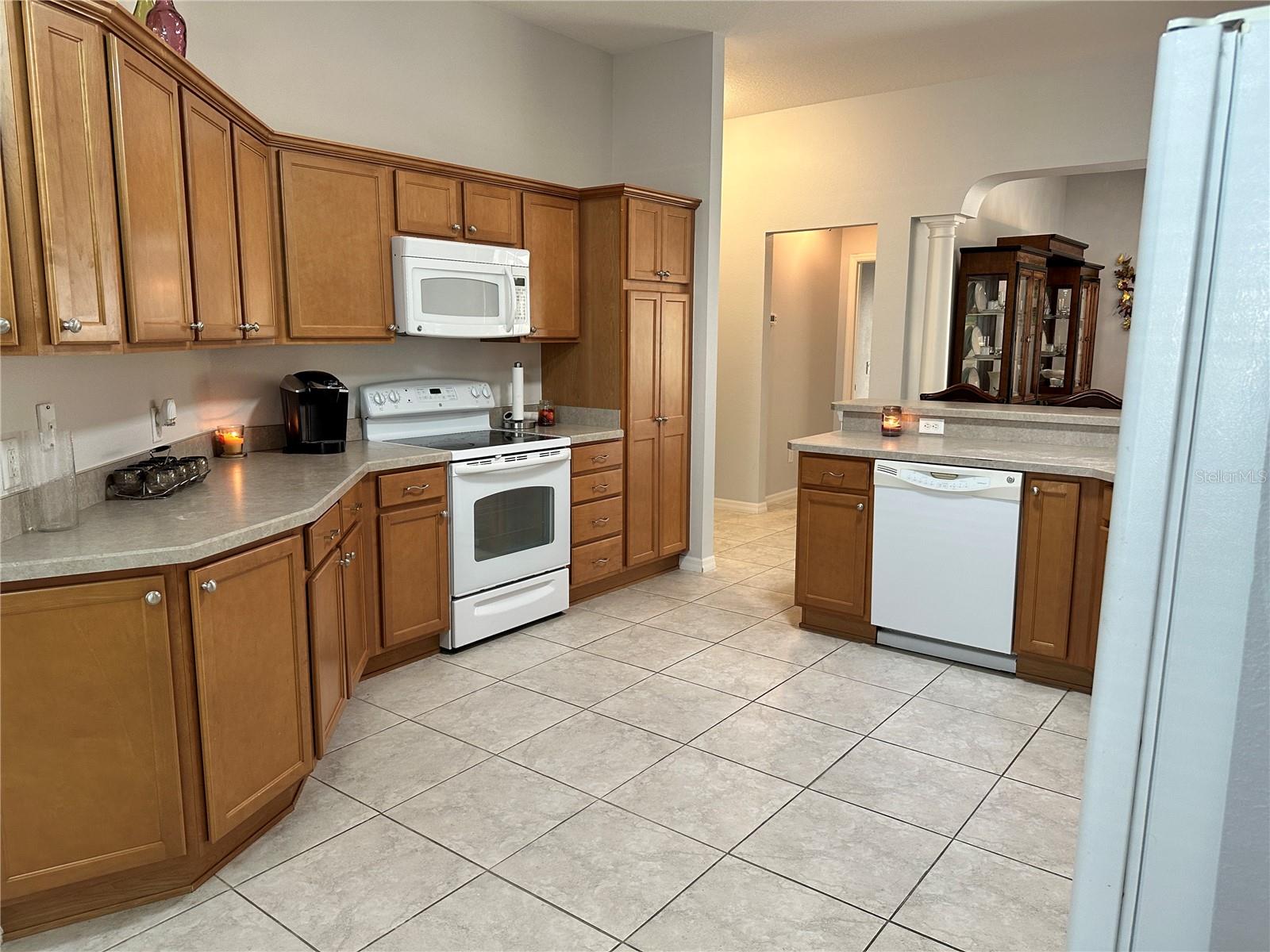 2454 Monroe Ter Property Photo 9