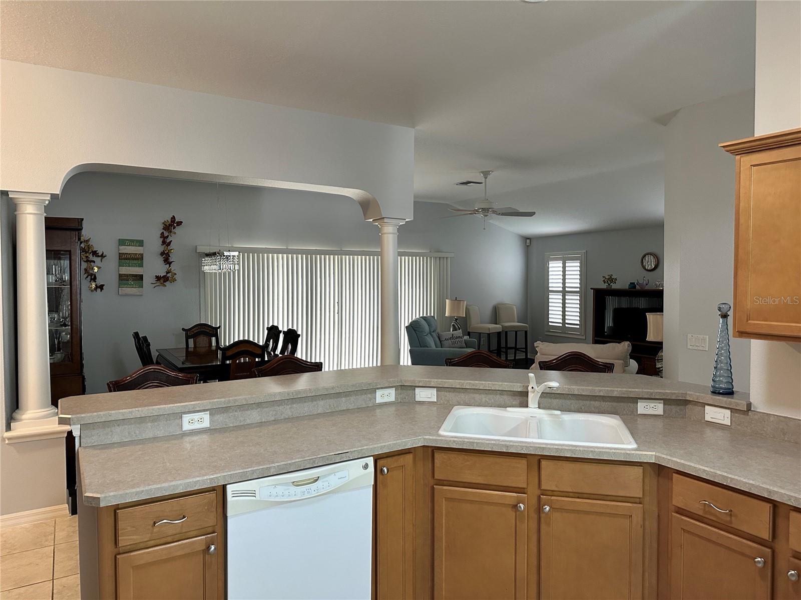2454 Monroe Ter Property Photo 12