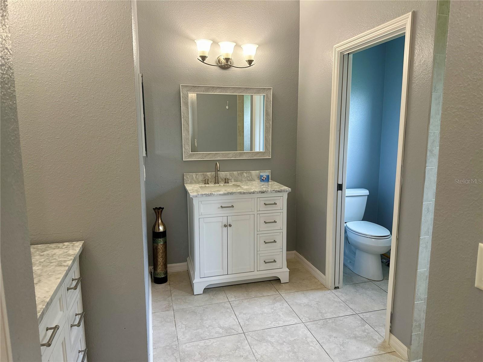 2454 Monroe Ter Property Photo 32