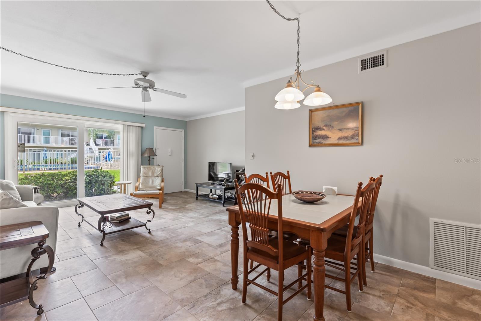 335 N Causeway #b010 Property Photo 5