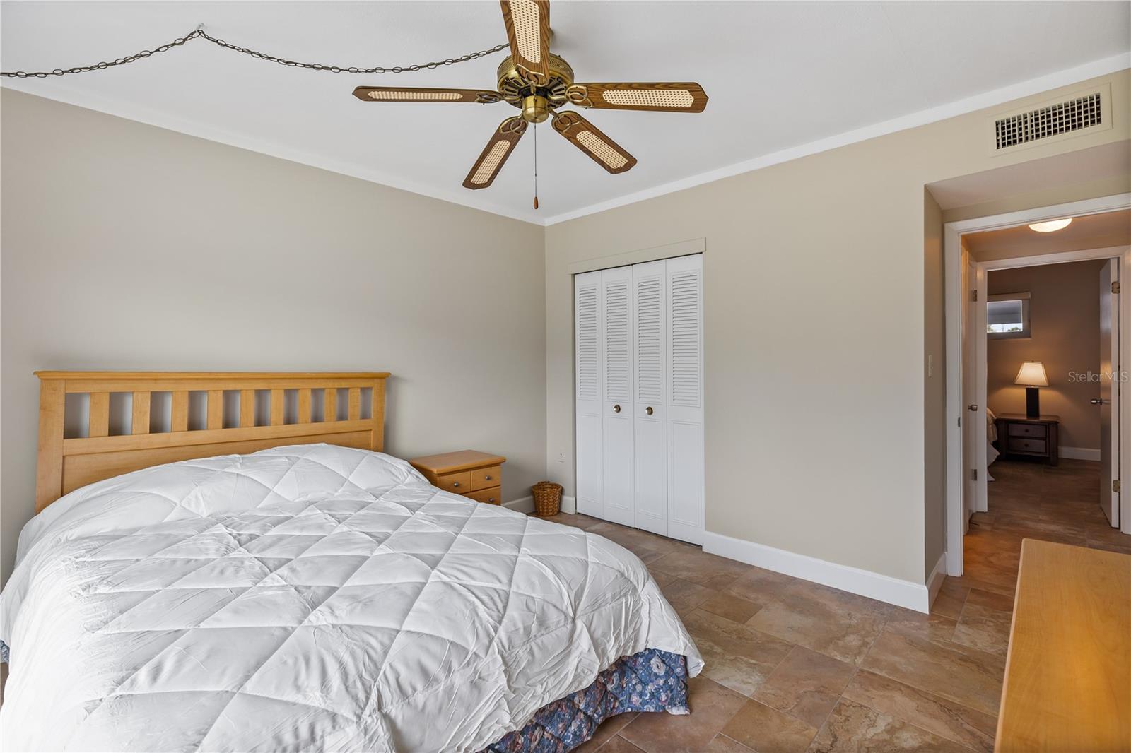 335 N Causeway #b010 Property Photo 8