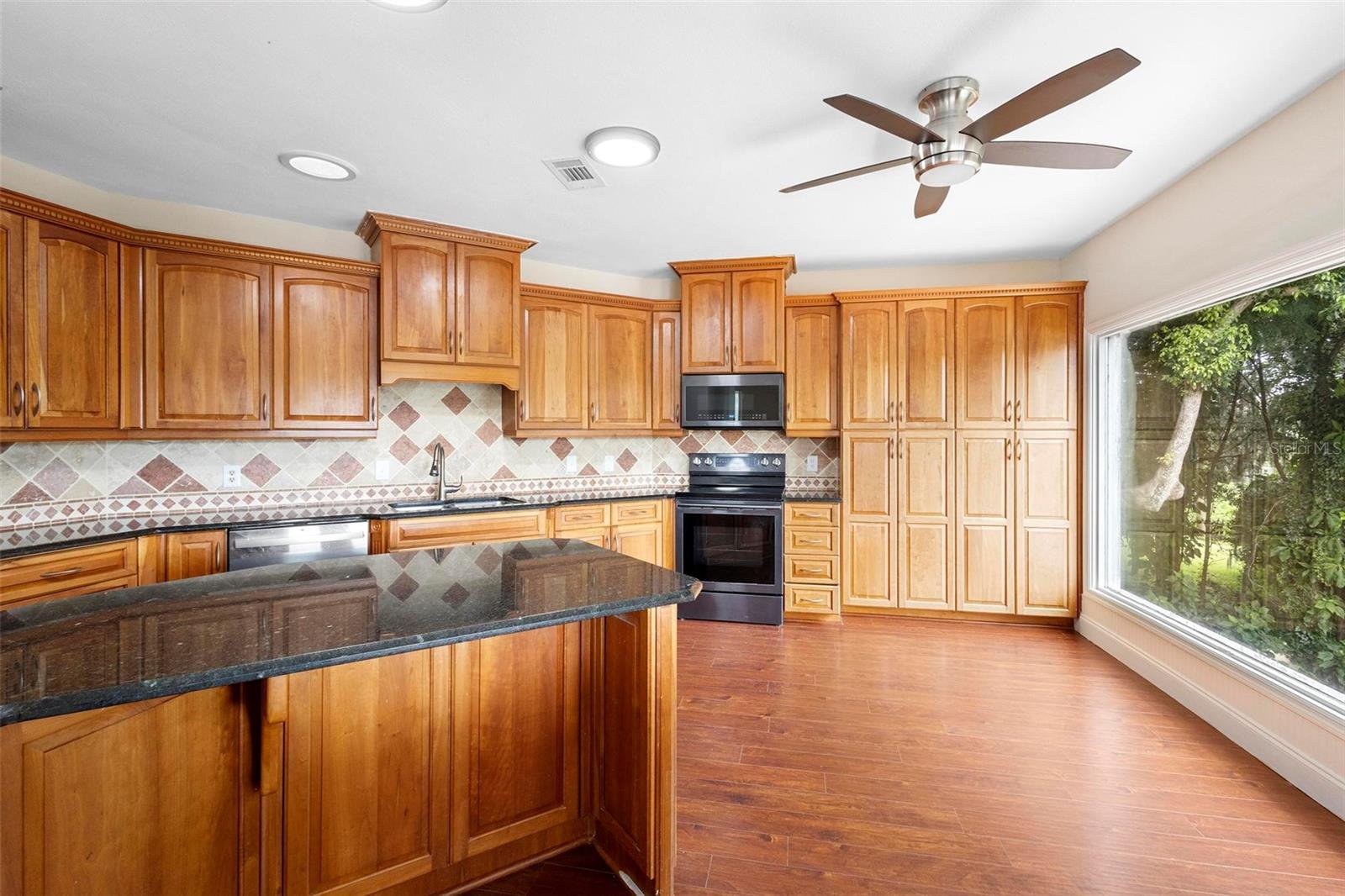 201 Tranquility Cv Property Photo 18