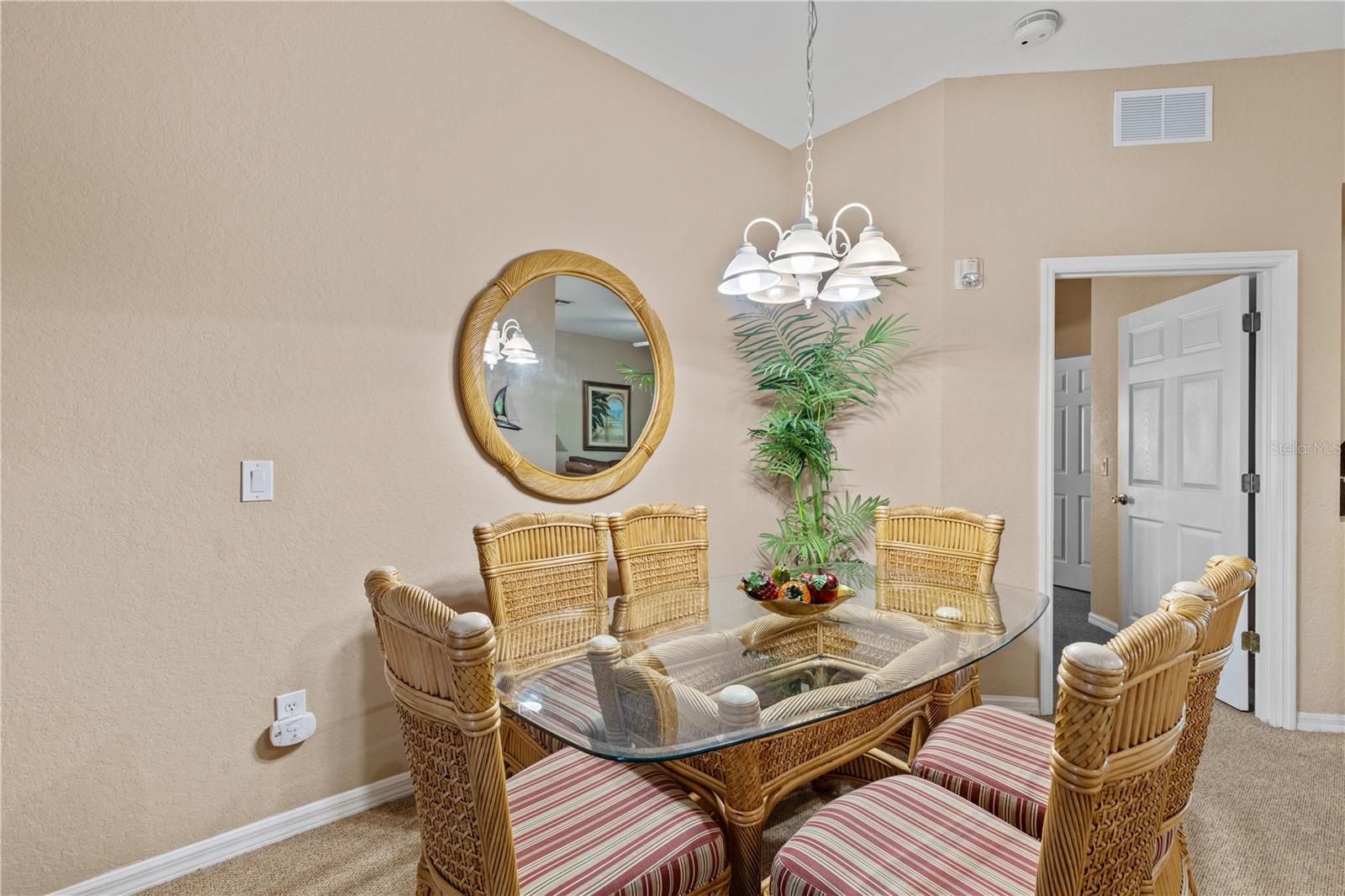 401 New Providence Promenade #12401 Property Photo 6