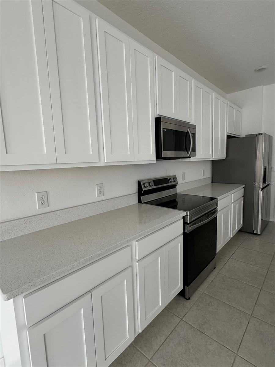 1838 Sanibel Dr Property Photo 6